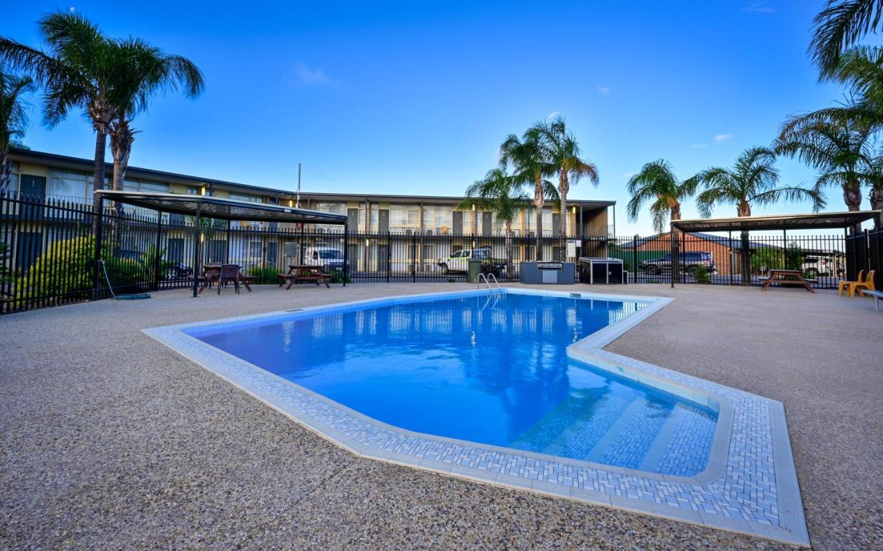 Westland Hotel Motel Whyalla Esterno foto