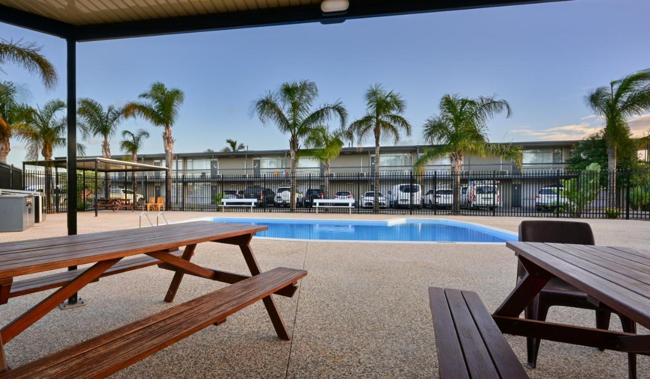 Westland Hotel Motel Whyalla Esterno foto