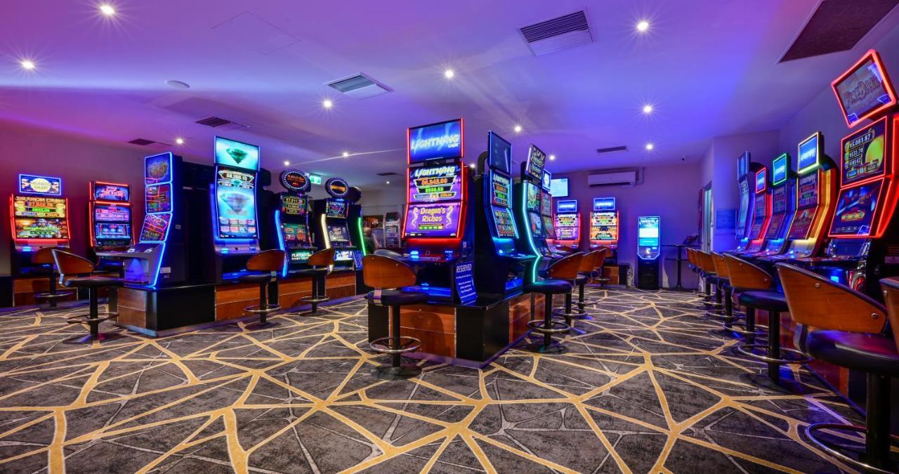 Westland Hotel Motel Whyalla Esterno foto