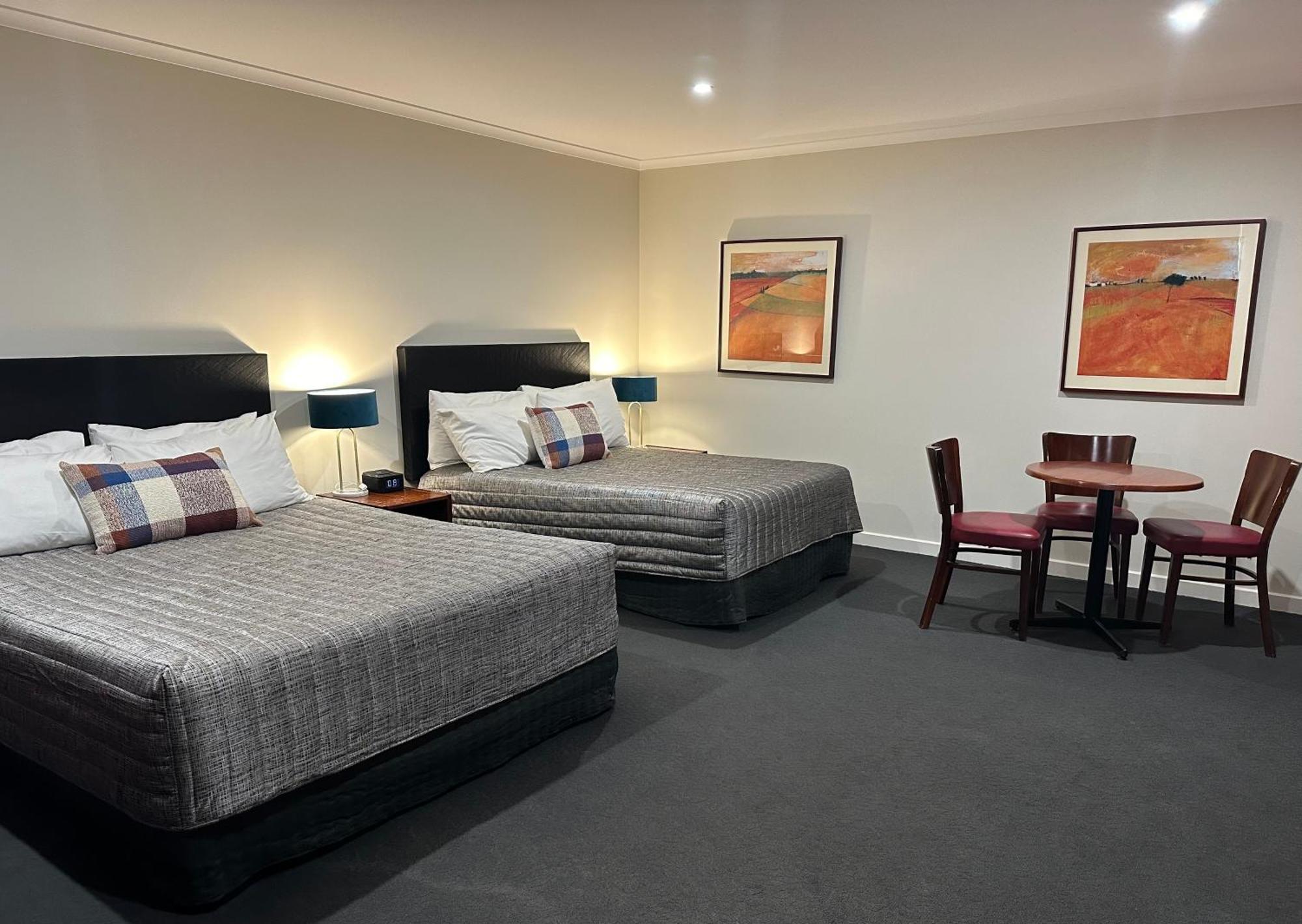Westland Hotel Motel Whyalla Esterno foto