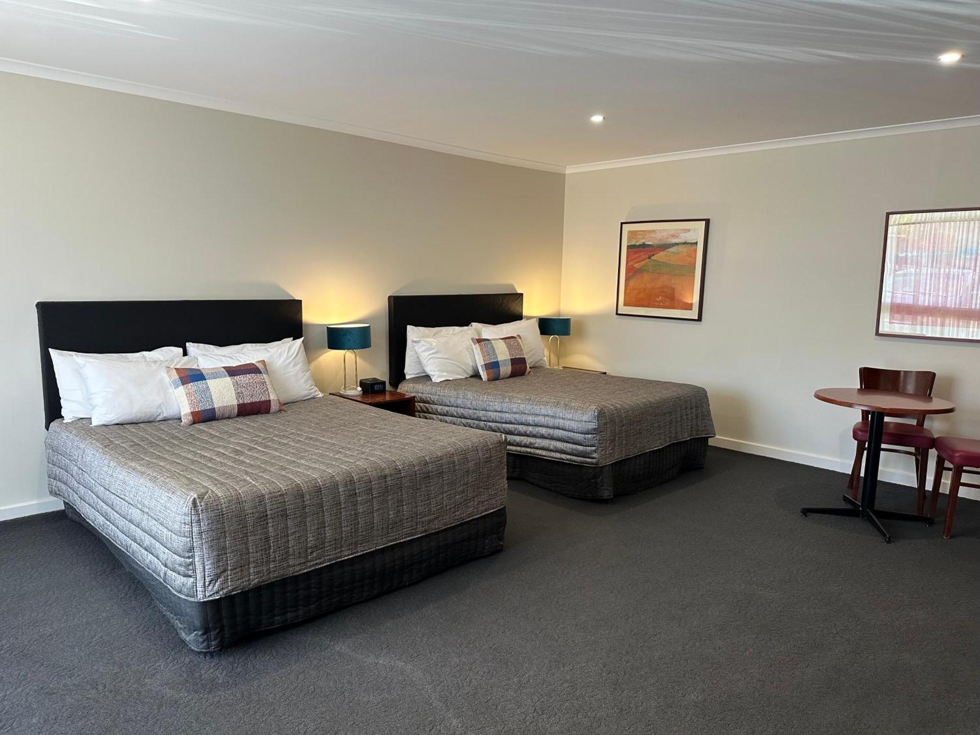 Westland Hotel Motel Whyalla Esterno foto