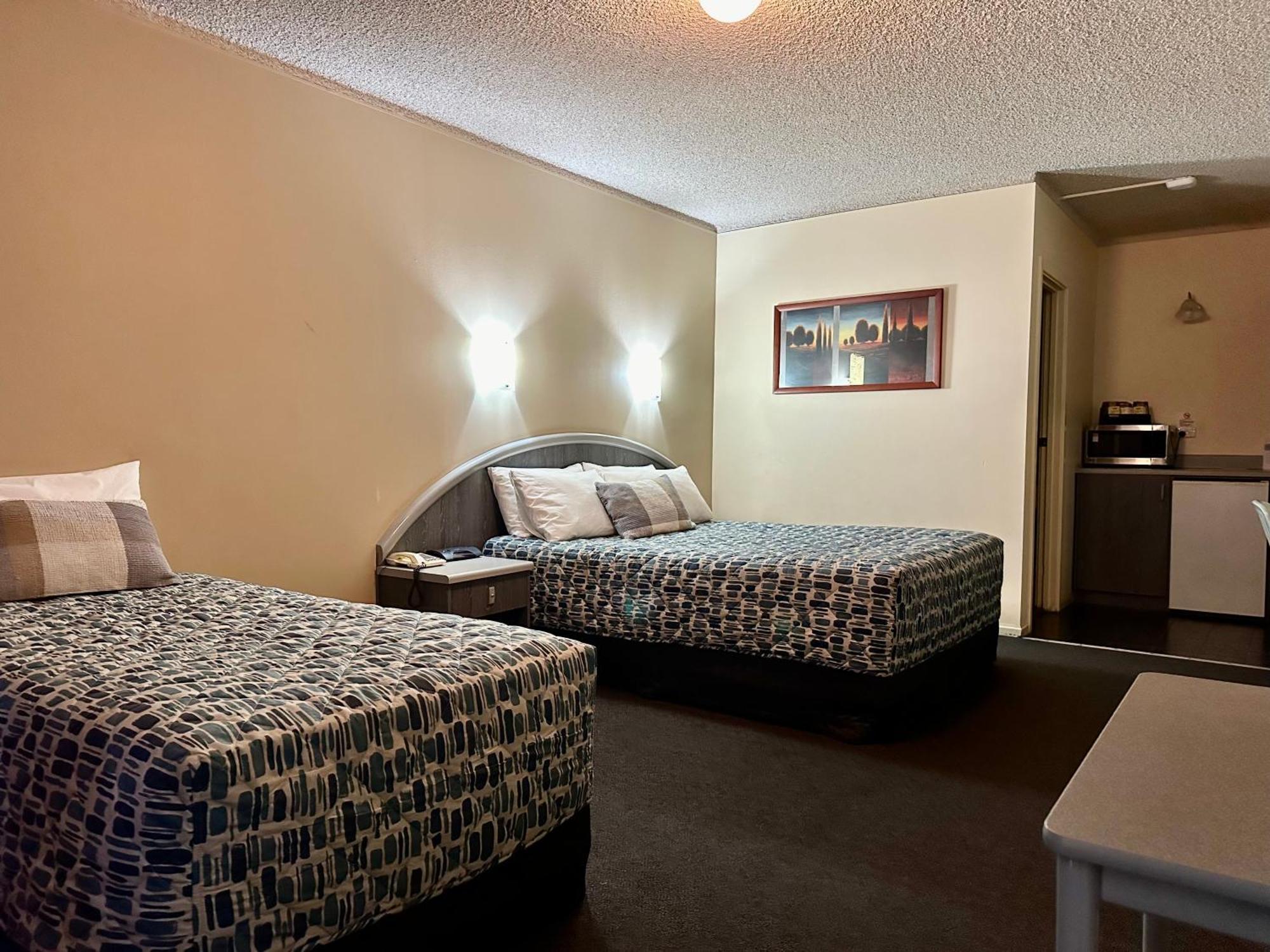 Westland Hotel Motel Whyalla Esterno foto